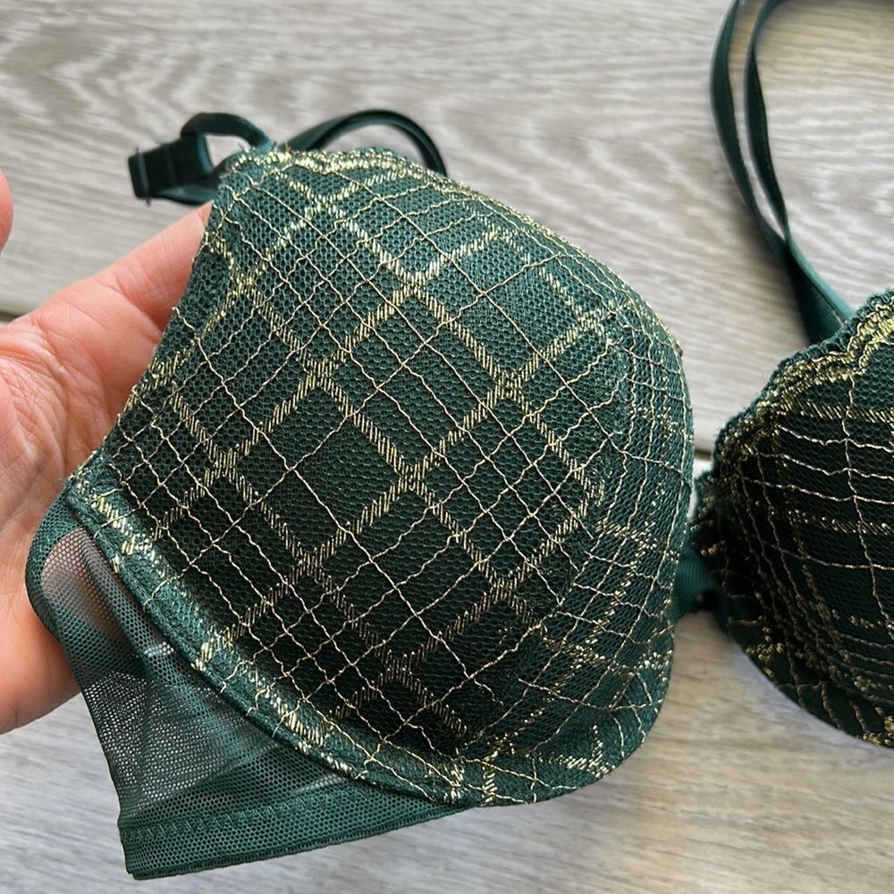 Victoria’s Secret green and gold shimmer holiday lightly lined bra - Picture 2 of 5